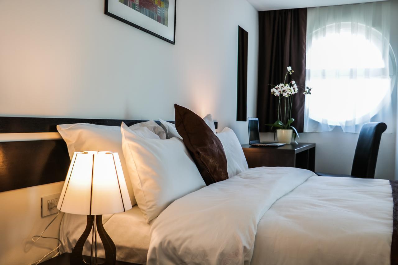 Best Western Hotel Galla Sllatine e Madhe Quarto foto